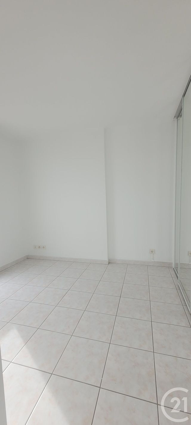 Appartement F3 à vendre - 3 pièces - 62.58 m2 - LATTES - 34 - LANGUEDOC-ROUSSILLON - Century 21 Terre Du Sud