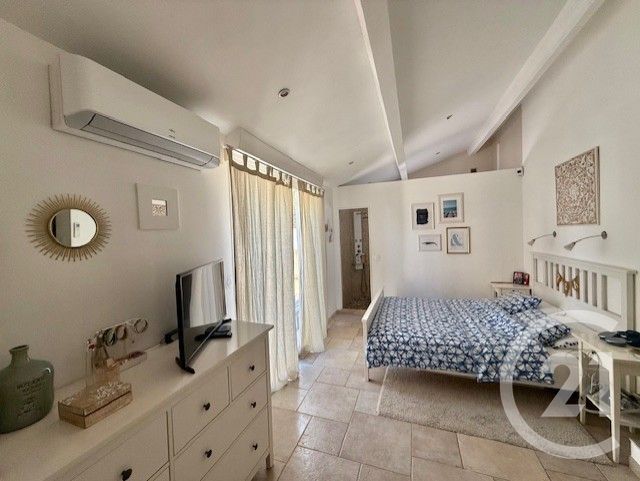 Afficher la photo en grand maison à vendre - 6 pièces - 175.0 m2 - LATTES - 34 - LANGUEDOC-ROUSSILLON - Century 21 Terre Du Sud