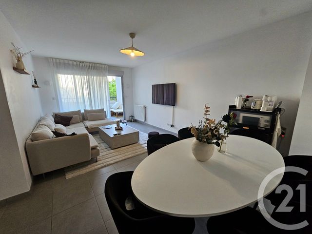 Afficher la photo en grand Appartement F3 à vendre - 3 pièces - 66.28 m2 - JUVIGNAC - 34 - LANGUEDOC-ROUSSILLON - Century 21 Terre Du Sud