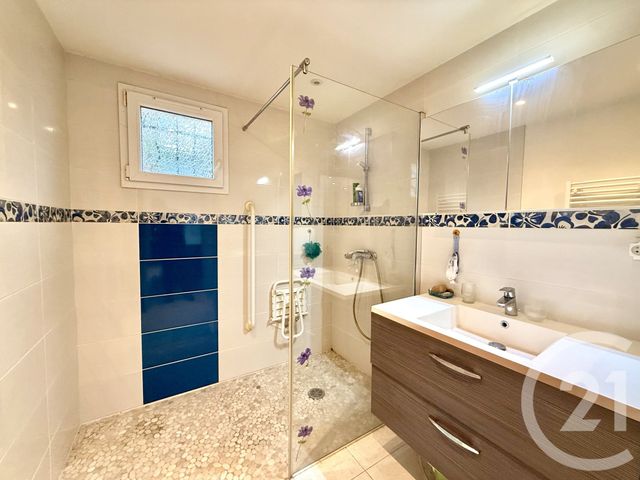 maison à vendre - 6 pièces - 134.1 m2 - VILLENEUVE LES MAGUELONE - 34 - LANGUEDOC-ROUSSILLON - Century 21 Terre Du Sud