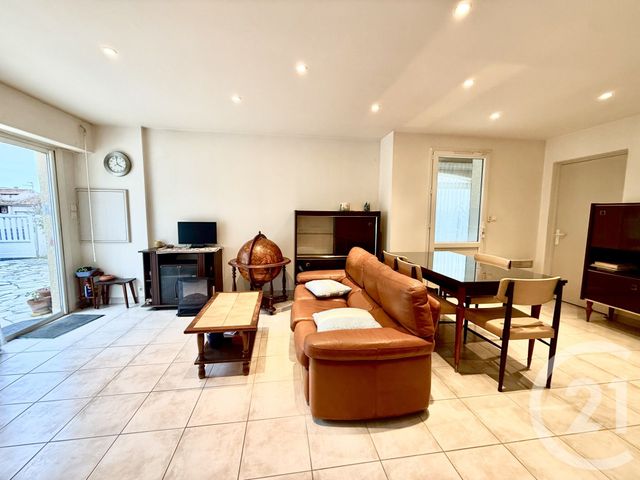 maison à vendre - 6 pièces - 134.1 m2 - VILLENEUVE LES MAGUELONE - 34 - LANGUEDOC-ROUSSILLON - Century 21 Terre Du Sud