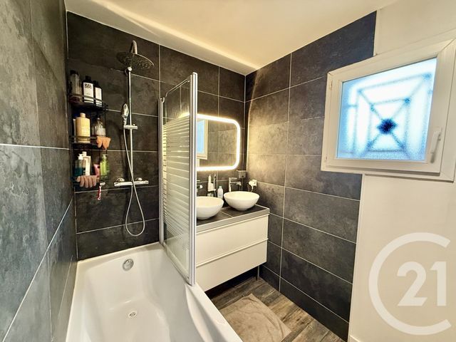 maison à vendre - 5 pièces - 110.04 m2 - VILLENEUVE LES MAGUELONE - 34 - LANGUEDOC-ROUSSILLON - Century 21 Terre Du Sud