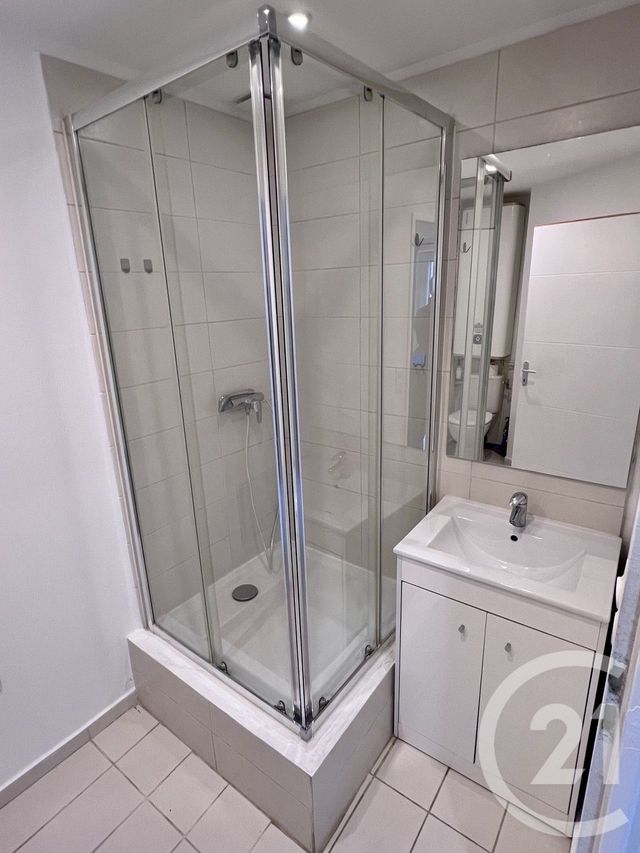 Appartement T2 à louer - 2 pièces - 49.92 m2 - MEZE - 34 - LANGUEDOC-ROUSSILLON - Century 21 Terre Du Sud