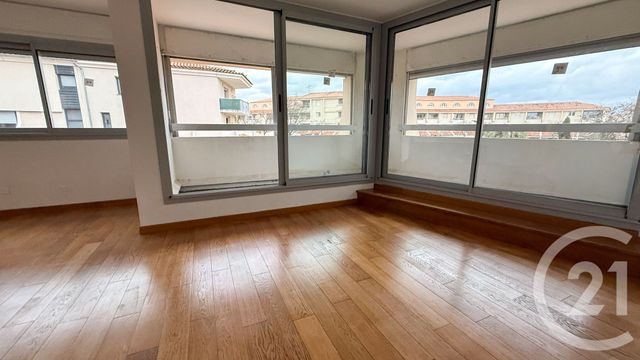 Appartement T2 à louer - 2 pièces - 61.0 m2 - LATTES - 34 - LANGUEDOC-ROUSSILLON - Century 21 Terre Du Sud
