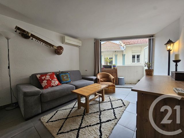 Appartement F2 à vendre - 2 pièces - 40.72 m2 - PALAVAS LES FLOTS - 34 - LANGUEDOC-ROUSSILLON - Century 21 Terre Du Sud