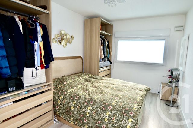 Appartement F3 à vendre - 3 pièces - 71.0 m2 - CASTELNAU LE LEZ - 34 - LANGUEDOC-ROUSSILLON - Century 21 Terre Du Sud