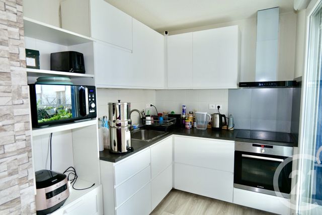 Appartement F3 à vendre - 3 pièces - 71.0 m2 - CASTELNAU LE LEZ - 34 - LANGUEDOC-ROUSSILLON - Century 21 Terre Du Sud