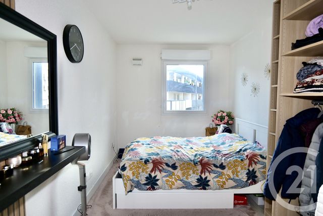 Appartement F3 à vendre - 3 pièces - 71.0 m2 - CASTELNAU LE LEZ - 34 - LANGUEDOC-ROUSSILLON - Century 21 Terre Du Sud