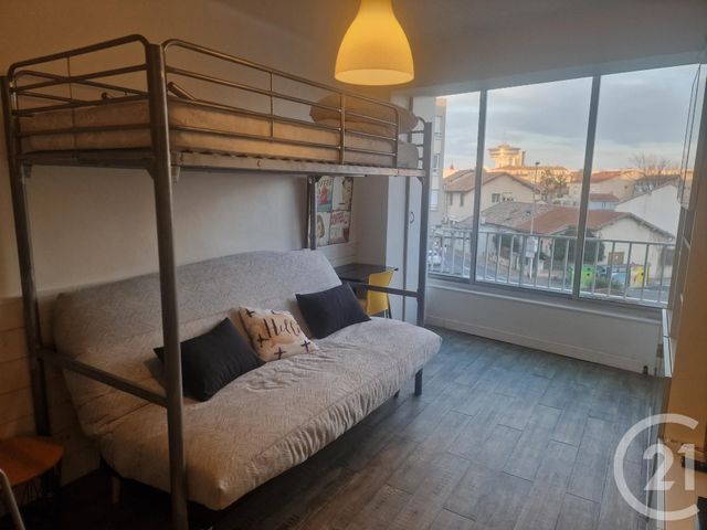 Appartement Studio à louer - 1 pièce - 22.28 m2 - PALAVAS LES FLOTS - 34 - LANGUEDOC-ROUSSILLON - Century 21 Terre Du Sud