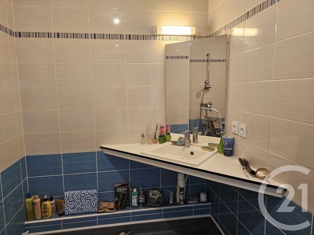 Appartement F3 à vendre - 3 pièces - 69.51 m2 - MONTPELLIER - 34 - LANGUEDOC-ROUSSILLON - Century 21 Terre Du Sud