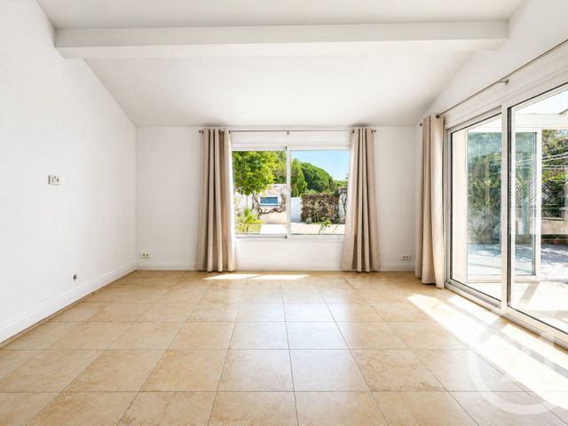 maison à louer - 5 pièces - 135.97 m2 - LATTES - 34 - LANGUEDOC-ROUSSILLON - Century 21 Terre Du Sud
