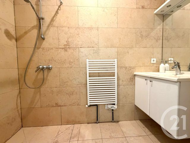 maison à louer - 5 pièces - 135.97 m2 - LATTES - 34 - LANGUEDOC-ROUSSILLON - Century 21 Terre Du Sud