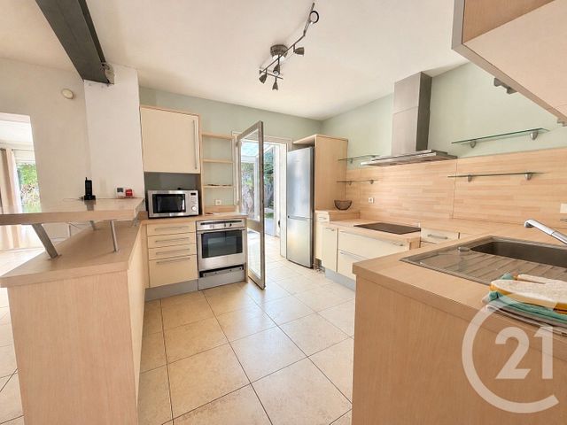 maison à louer - 5 pièces - 135.97 m2 - LATTES - 34 - LANGUEDOC-ROUSSILLON - Century 21 Terre Du Sud