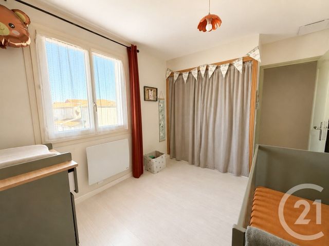 maison à louer - 5 pièces - 99.5 m2 - VILLENEUVE LES MAGUELONE - 34 - LANGUEDOC-ROUSSILLON - Century 21 Terre Du Sud