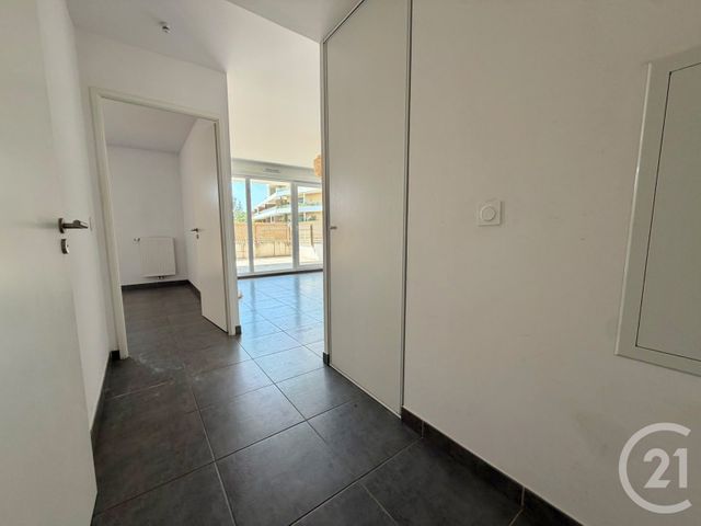 Appartement T2 à louer - 2 pièces - 45.0 m2 - CASTELNAU LE LEZ - 34 - LANGUEDOC-ROUSSILLON - Century 21 Terre Du Sud