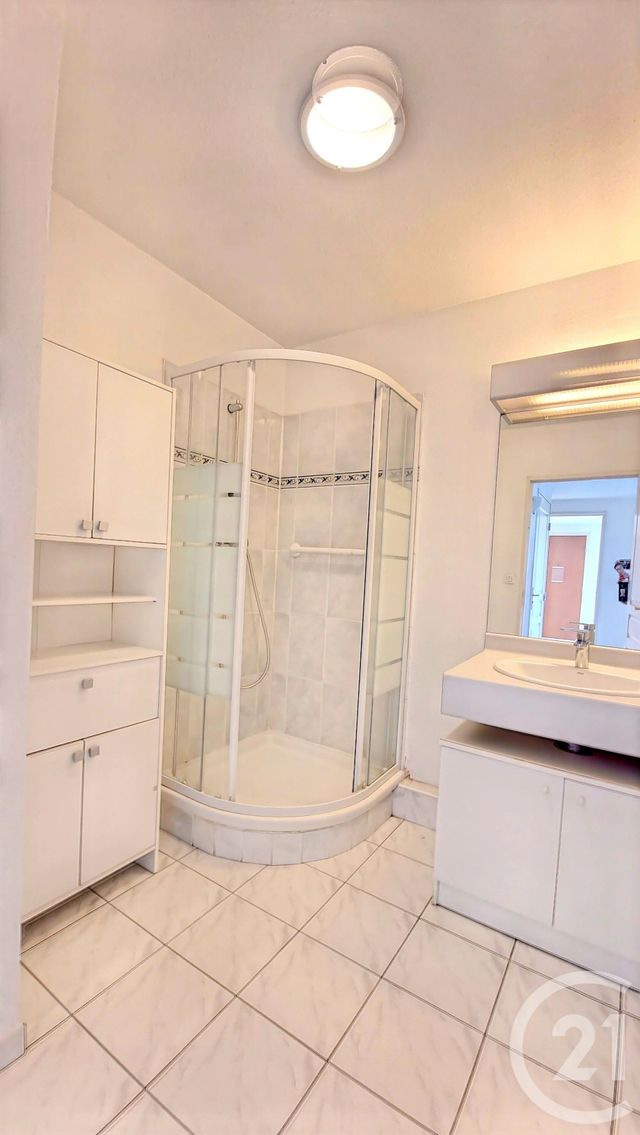 Appartement F3 à vendre - 3 pièces - 77.23 m2 - LATTES - 34 - LANGUEDOC-ROUSSILLON - Century 21 Terre Du Sud